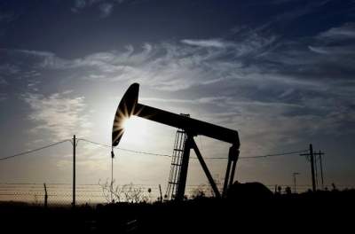 Цена на нефть достигла максимума впервые за 4 года