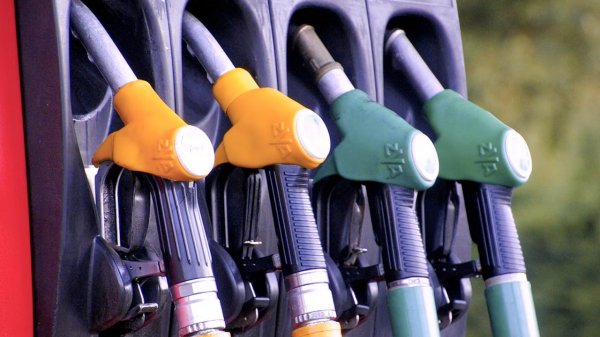 В Белоруссии цены на бензин вырастут до российского уровня