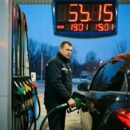 В Волгоградской области снизились цены на бензин и дизельное топливо